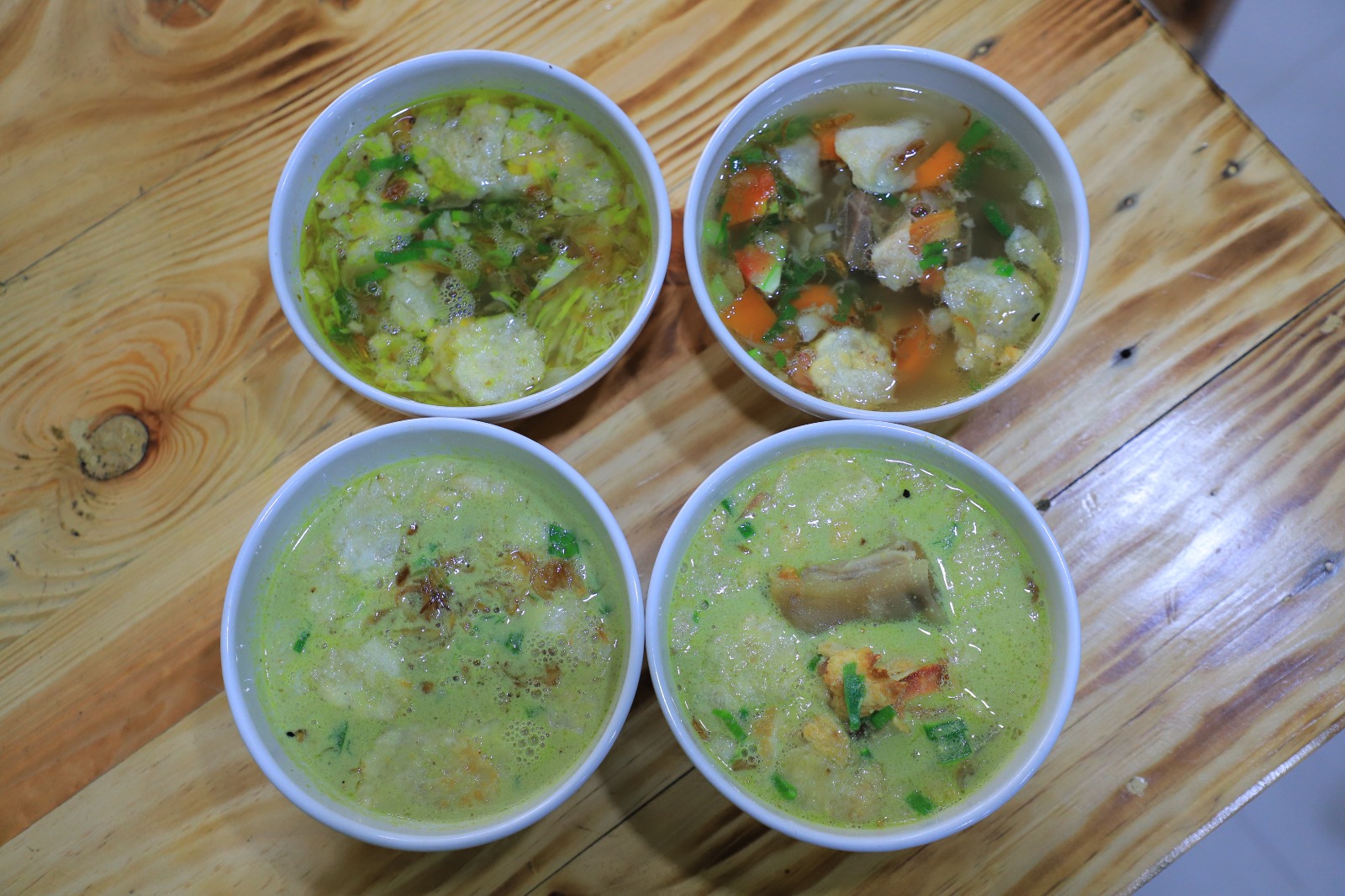 IMG-nikmatnya-soto-dan-sop-betawi-mpok-iccu-rasa-mewah-harga-murah-ngarep-berkah
