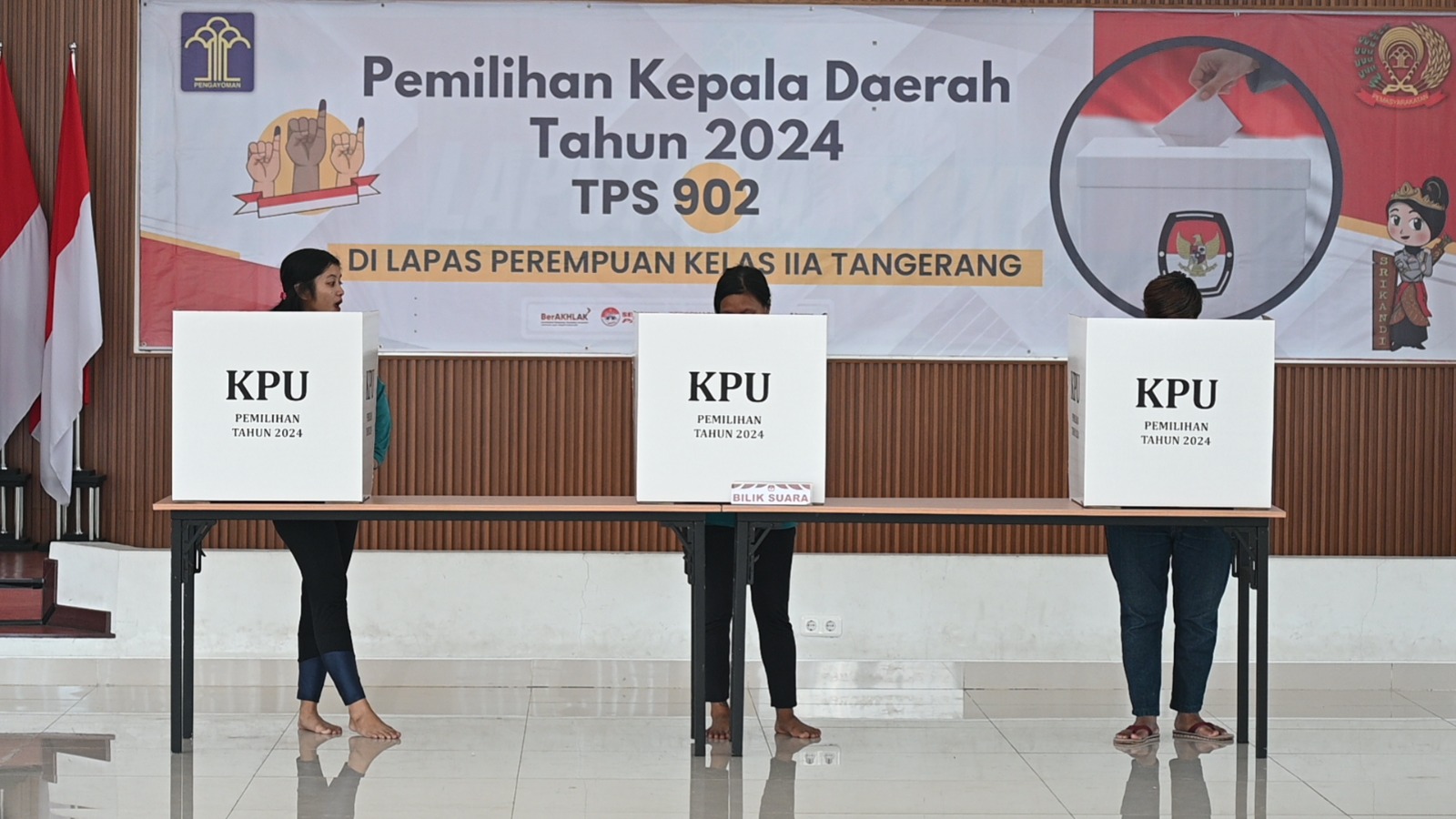 IMG-melihat-pelaksanaan-pilkada-2024-di-lapas-perempuan-kelas-iia-tangerang