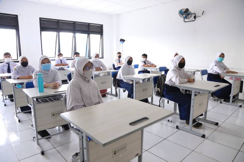 IMG-beasiswa-tangerang-cerdas-sukses-bantu-15-ribu-peserta-didik-di-tahun-2024