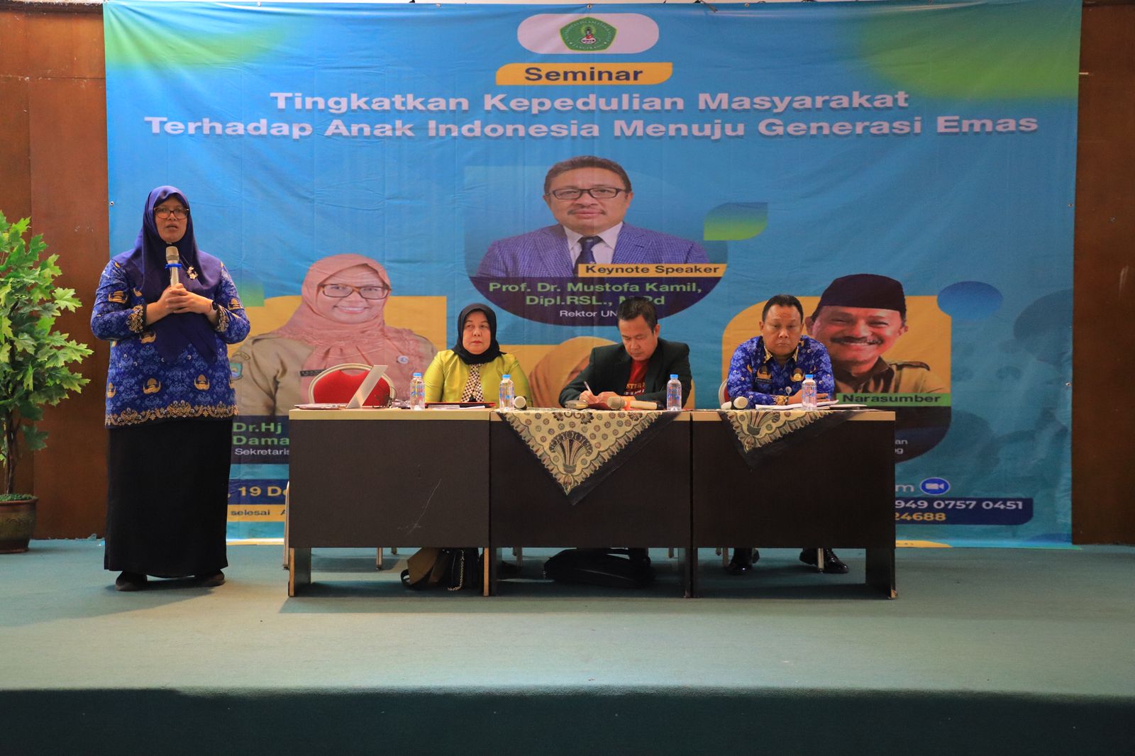IMG-mahasiswa-pascasarjana-prodi-hukum-unis-gelar-seminar-tingkatkan-kepedulian-masyarakat-terhadap-anak-indonesia-menuju-generasi-emas