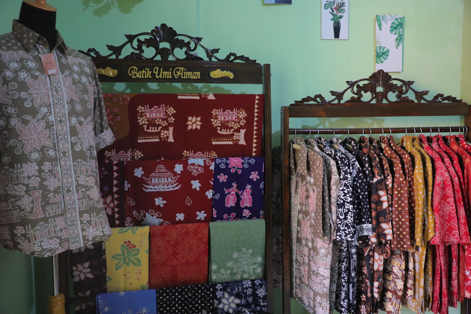 IMG-angkat-motif-kembang-kecapi-batik-umi-aiman-kian-diminati-masyarakat-kota-tangerang