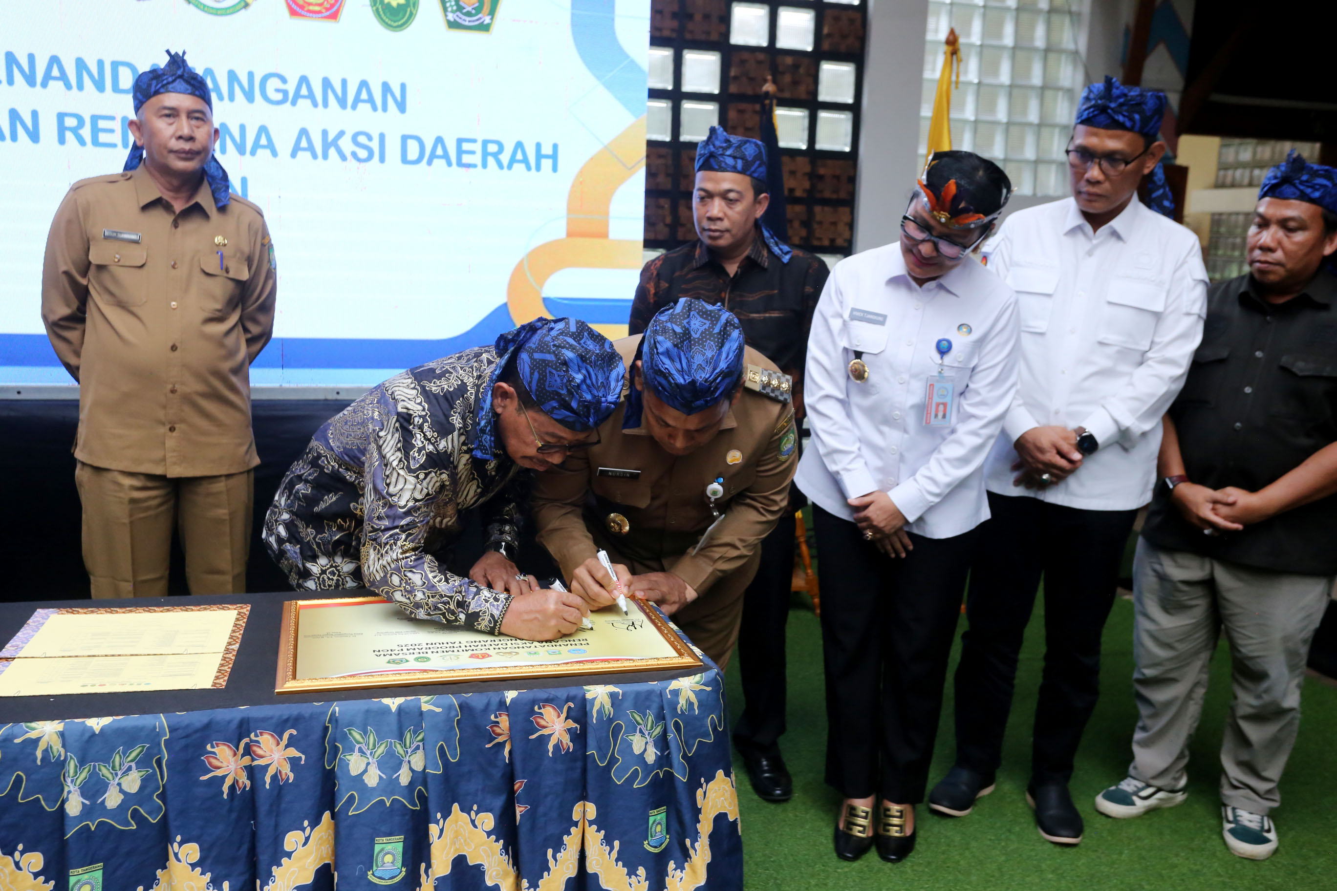 IMG-teken-komitmen-bersama-p4gn-dr-nurdin-kolaborasi-wujudkan-kota-tangerang-bersinar