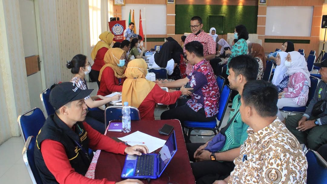 IMG-pegawai-kecamatan-cibodas-jalani-pemeriksaan-kesehatan-untuk-wujudkan-pelayanan-prima