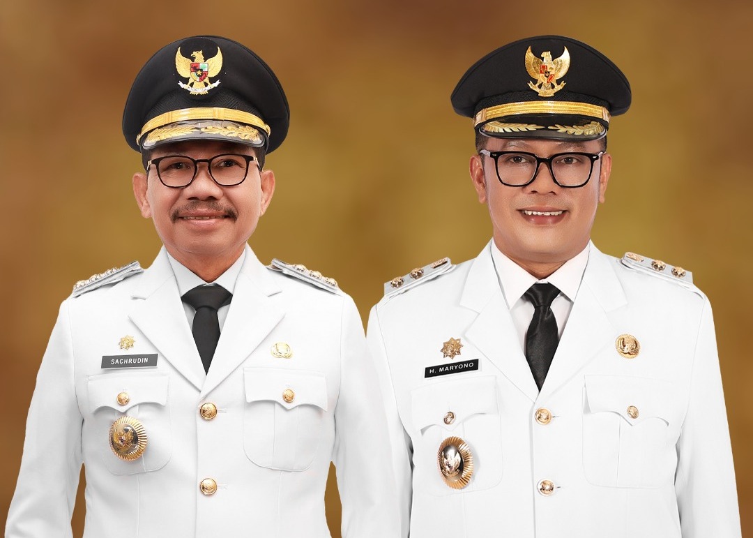 IMG-presiden-prabowo-resmi-lantik-sachrudin-dan-maryono-menjadi-wali-kota-dan-wakil-wali-kota-tangerang