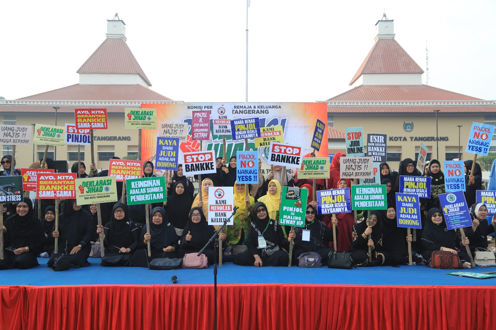 IMG-mui-kota-tangerang-deklarasi-jihad-perangi-judol-pinjol-dan-bank-keliling