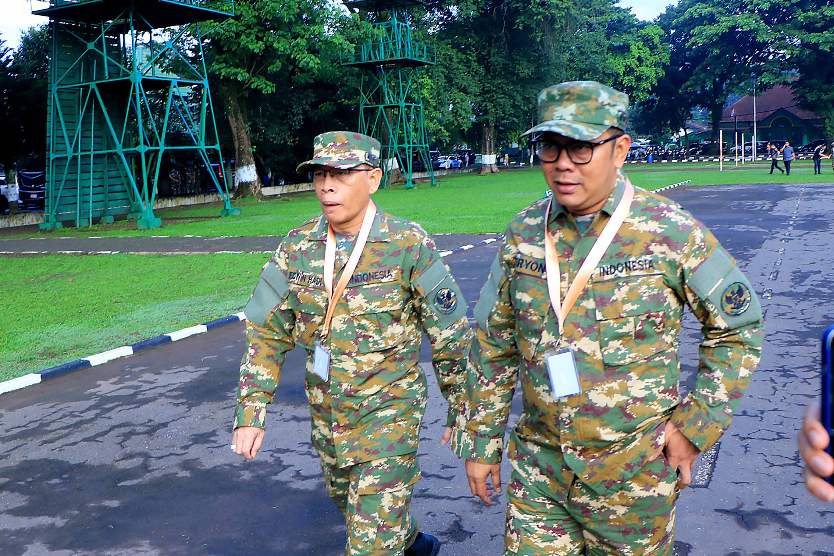 IMG-nyusul-sachrudin-ikuti-retret-maryono-tampil-gagah-dengan-seragam-komcad