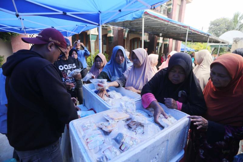 IMG-hari-pertama-gampang-sembako-murah-kota-tangerang-diserbu-masyarakat
