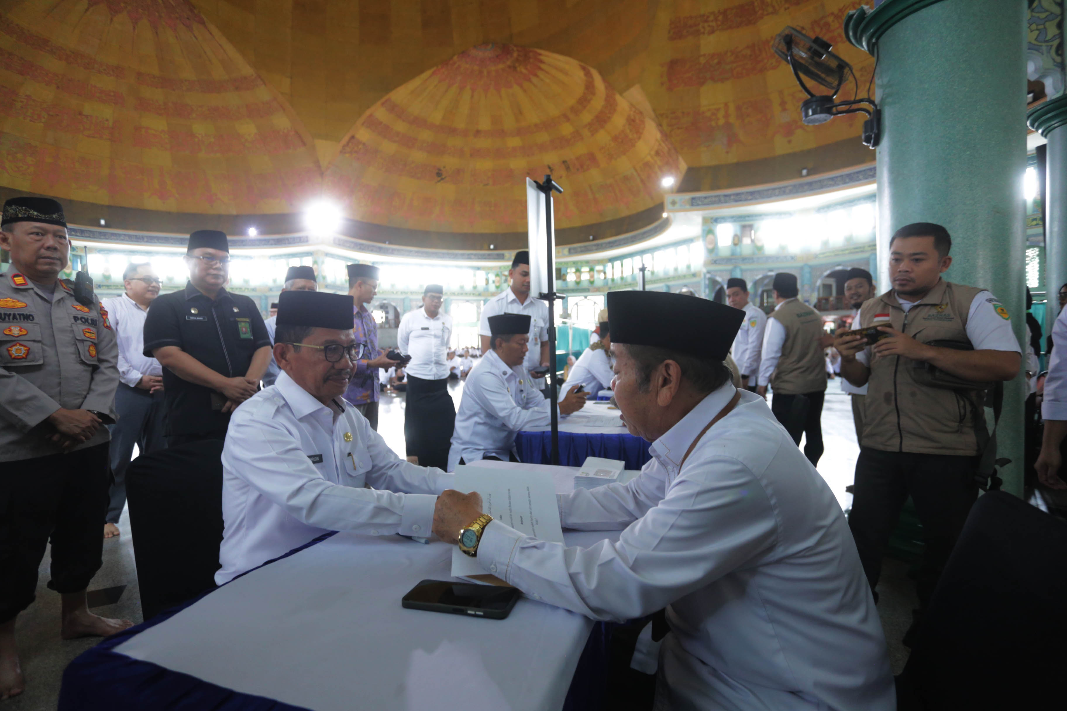IMG-sachrudin-ayo-bayar-zakat-untuk-perkuat-kepedulian-sosial