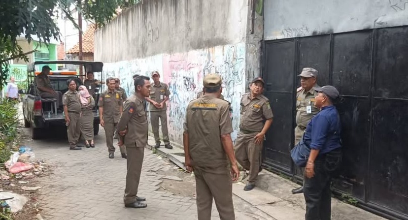 IMG-ciptakan-lingkungan-bersih-kecamatan-batuceper-respons-cepat-laporan-masyarakat