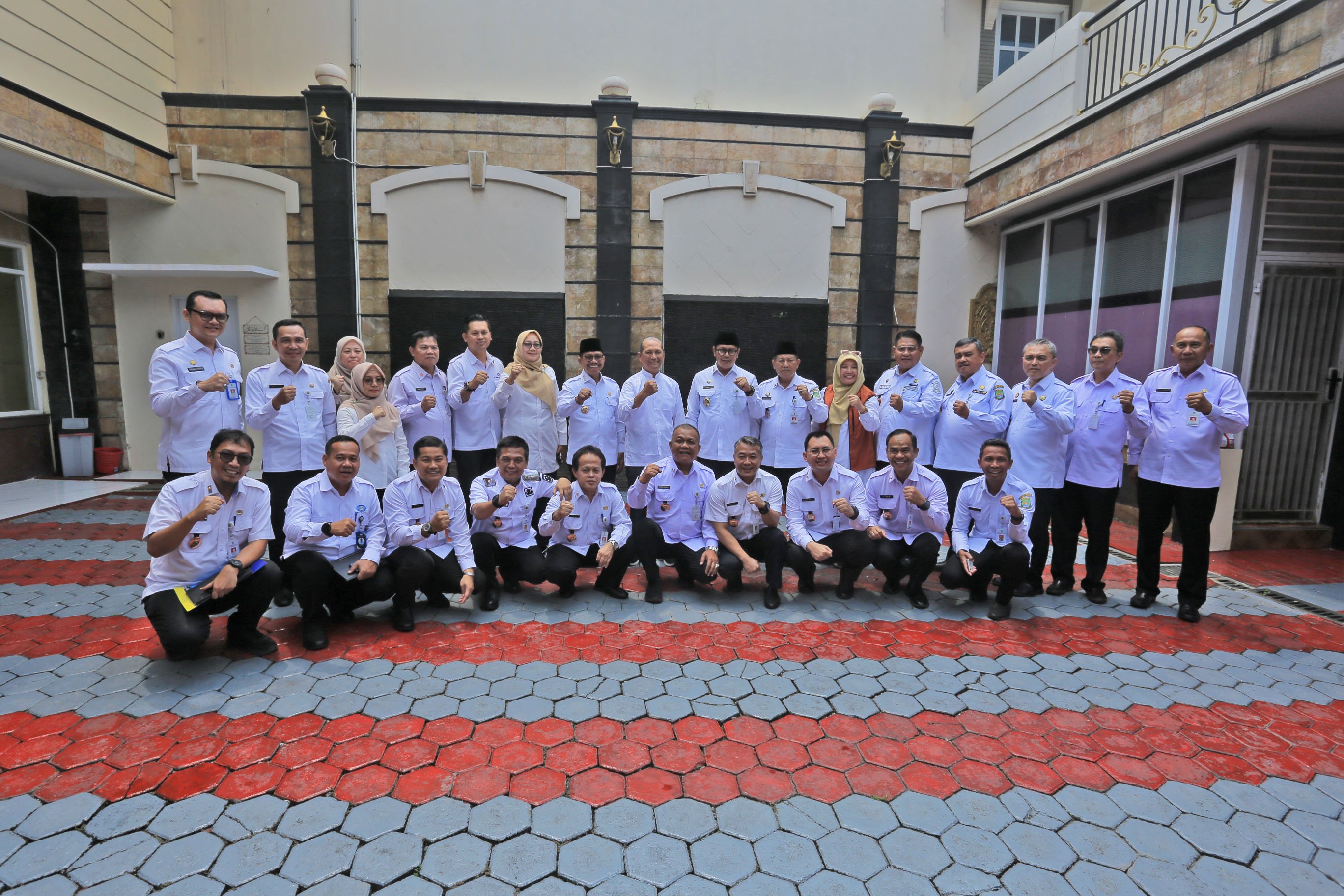 IMG-perkuat-kebersamaan-sachrudin-maryono-kunjungi-para-mantan-wali-kota
