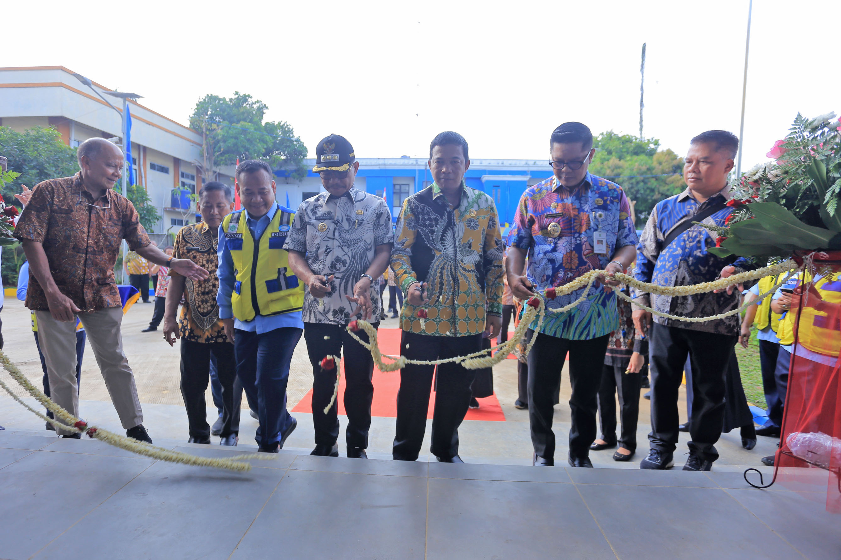 IMG-resmikan-gedung-kantor-perumda-tb-sachrudin-akselerasi-layanan-air-bersih-dan-lebih-inklusif