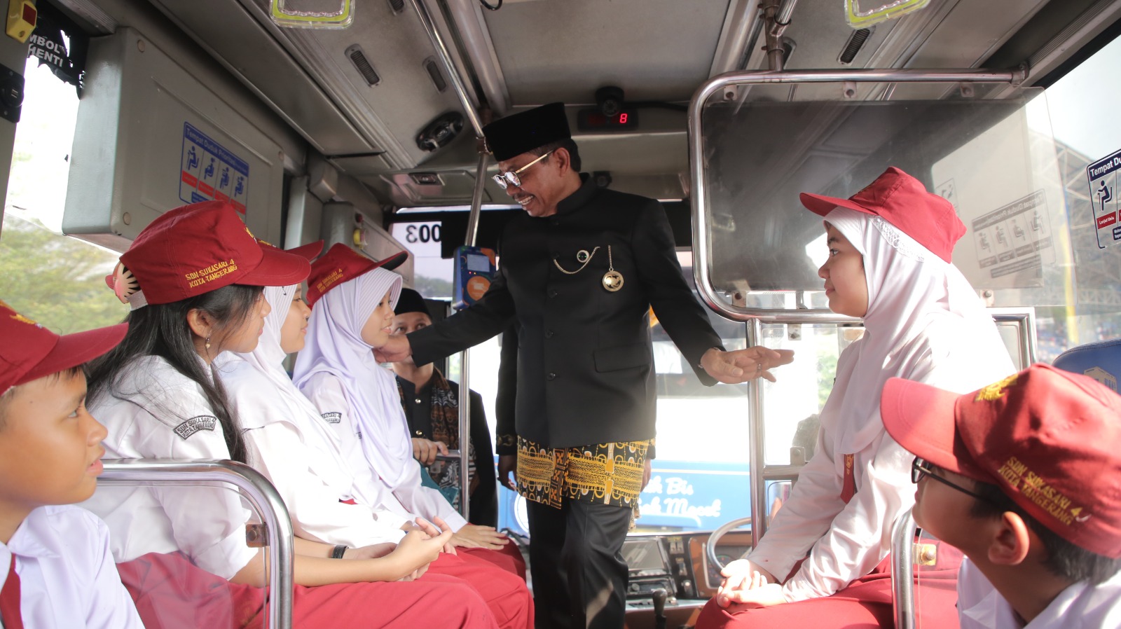 realisasikan-gampang-sekolah-pemkot-tangerang-gratiskan-angkutan-untuk-pelajar