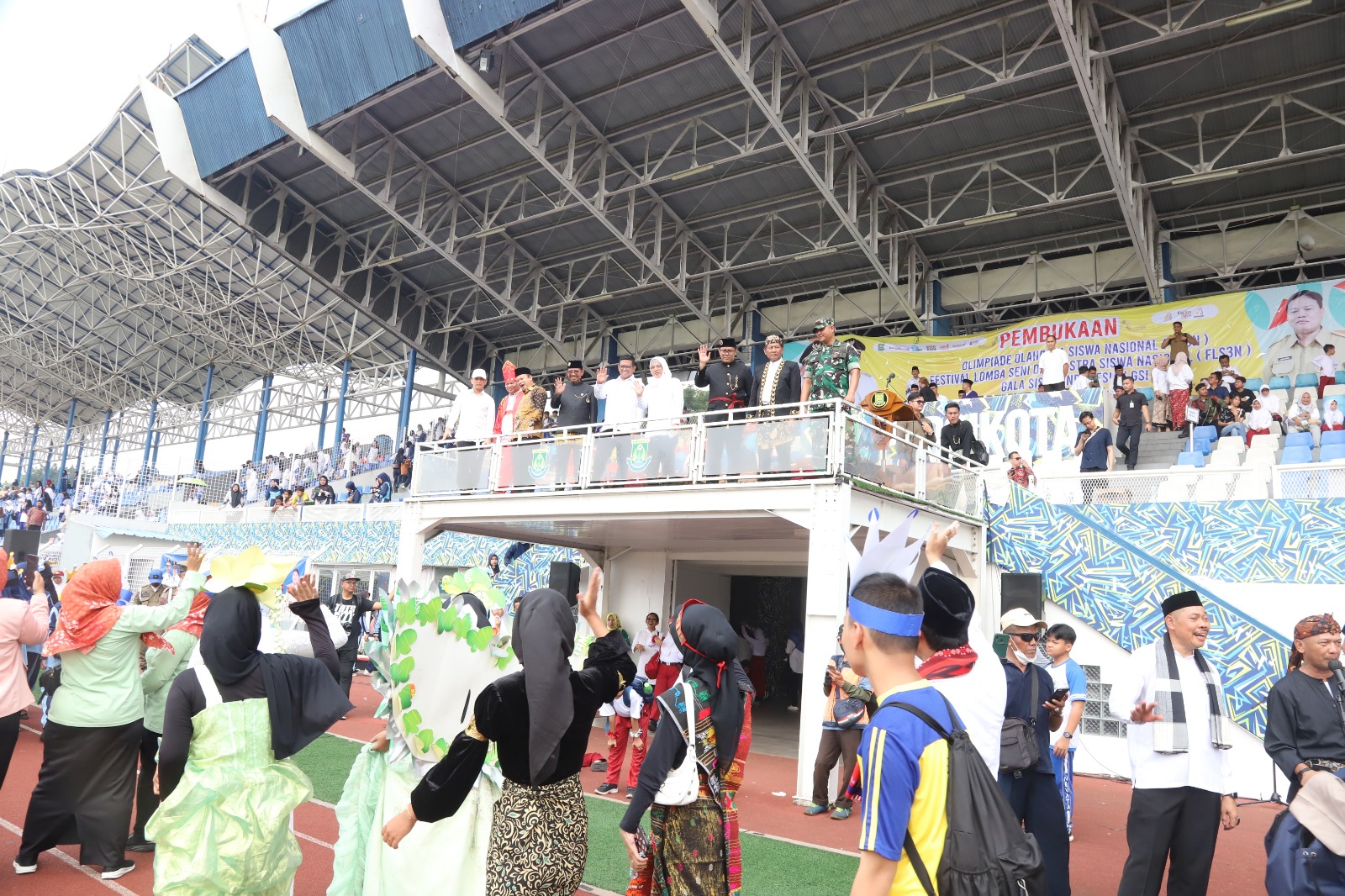 kemeriahan-pembukaan-o2sn-dan-fls3n-kota-tangerang-di-momentum-hari-pendidikan-nasional