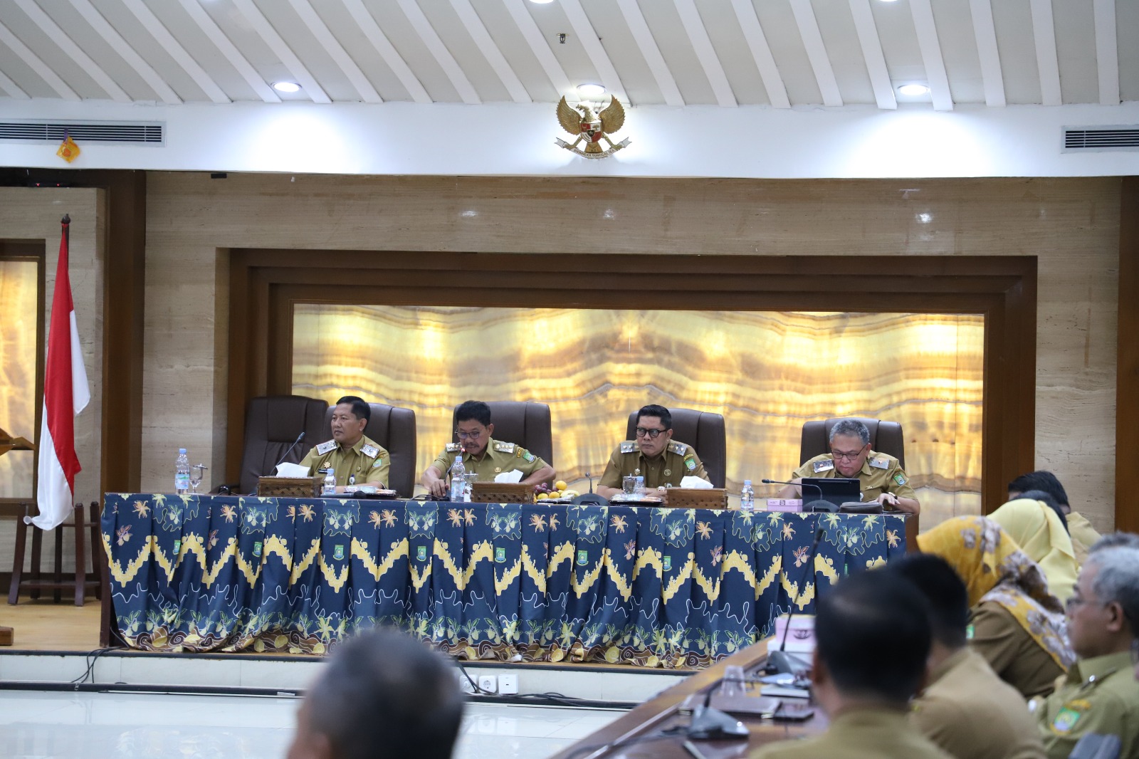 rapat-evaluasi-pemkot-tangerang-persampahan-dan-pembentukan-104-koperasi-jadi-prioritas-utama