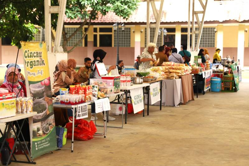 IMG-bazar-bulanan-umkm-kota-tangerang-diserbu-pengunjung-produk-laris-manis-dalam-setengah-hari