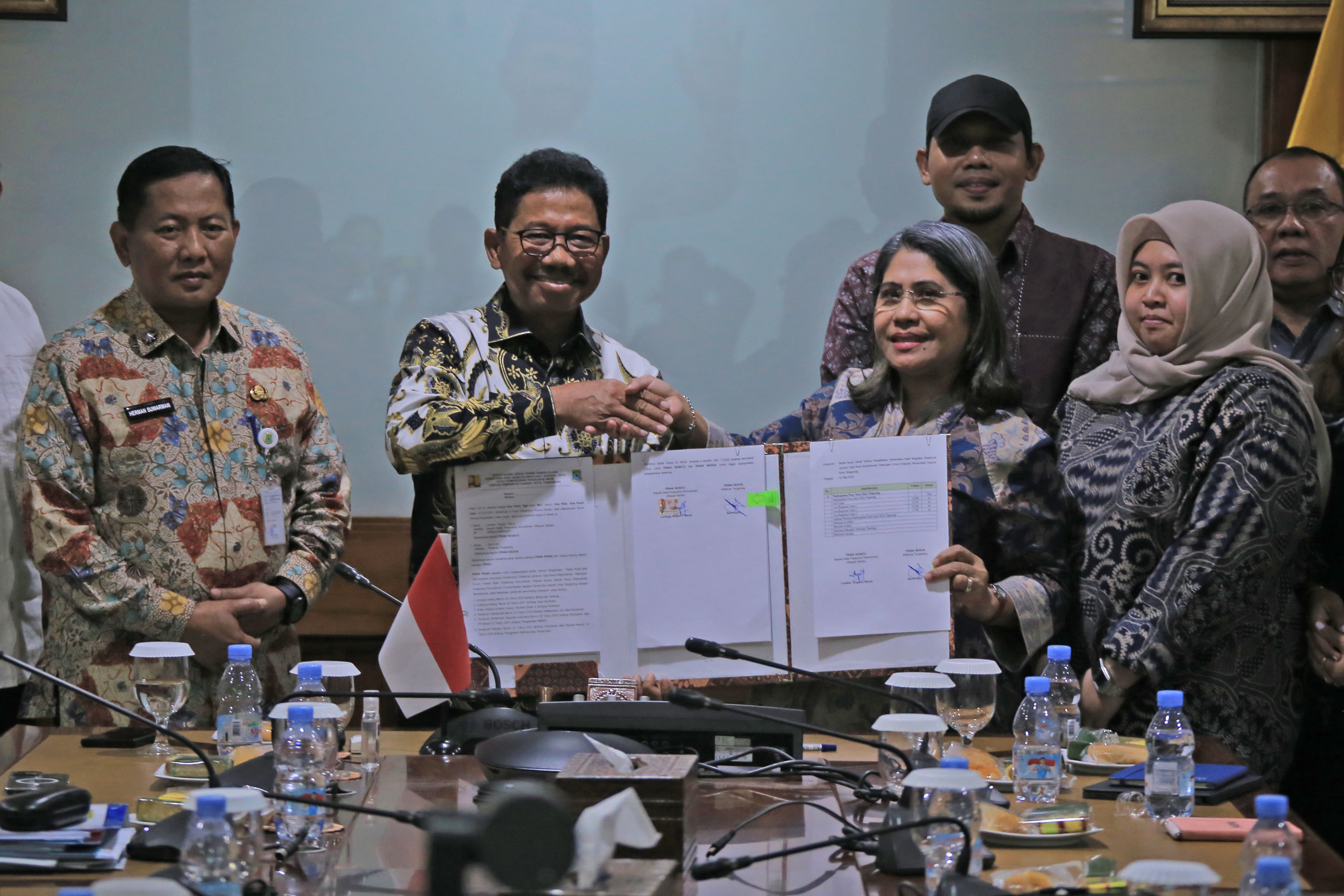 resmi-kementerian-pu-serahkan-operasional-pasar-anyar-ke-pemkot-tangerang