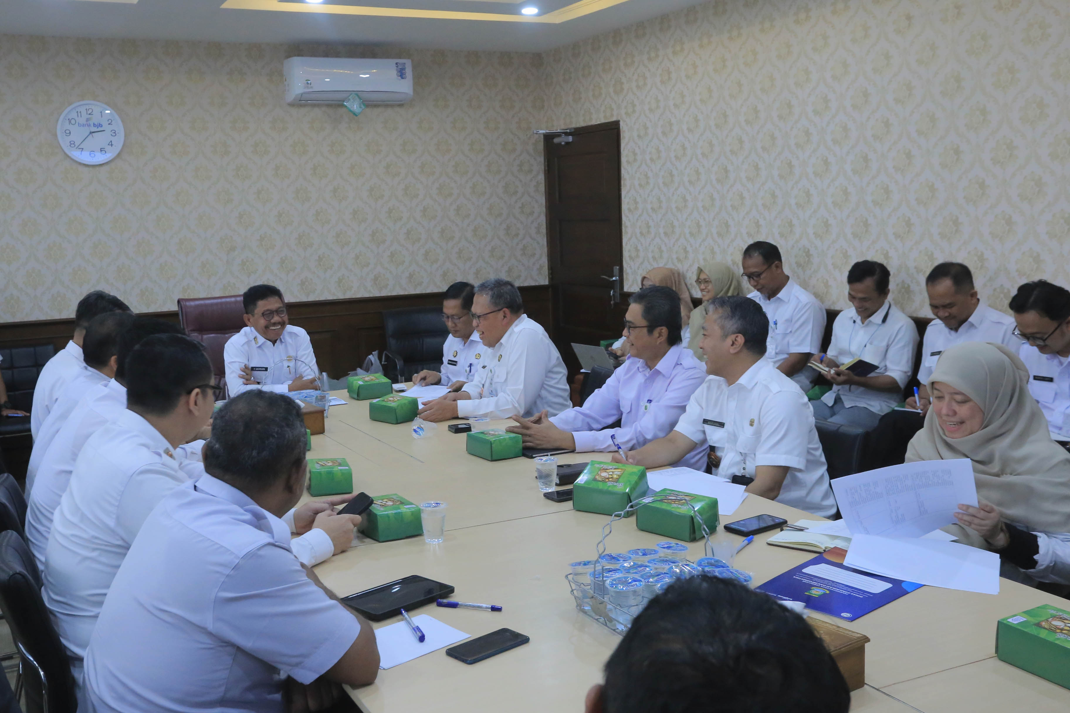 pacu-pembenahan-kota-sachrudin-instruksikan-penataan-dan-berantas-premanisme