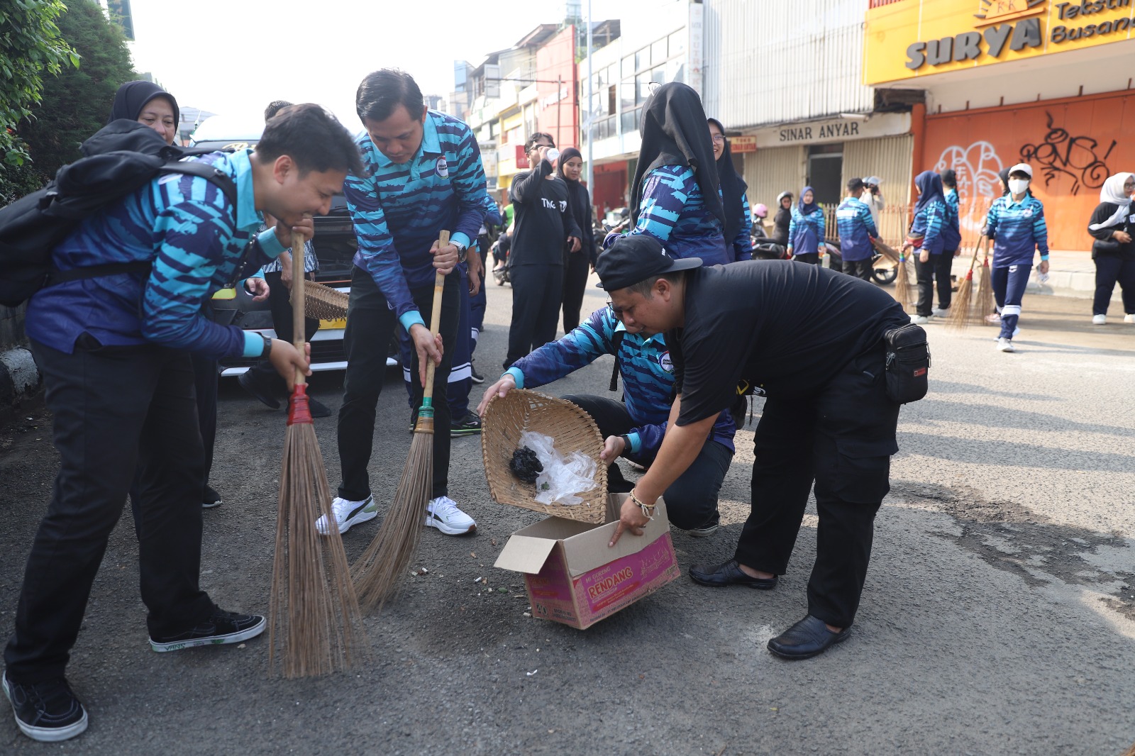 hari-lingkungan-hidup-sedunia-pemkot-tangerang-bersihkan-kota-dari-sampah