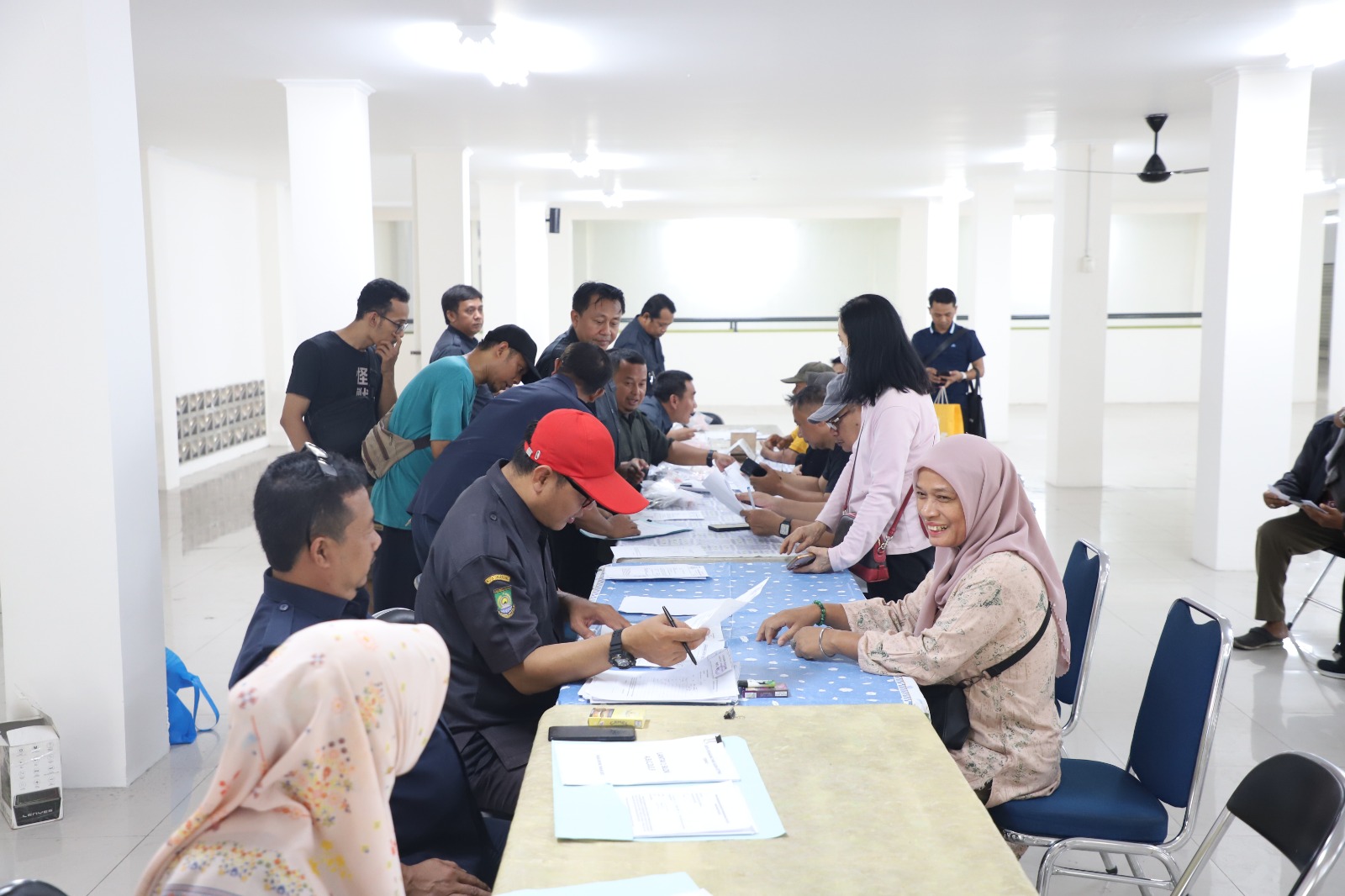 terima-kunci-lapak-pedagang-dorong-pembukaan-pasar-anyar-tangerang-dipercepat