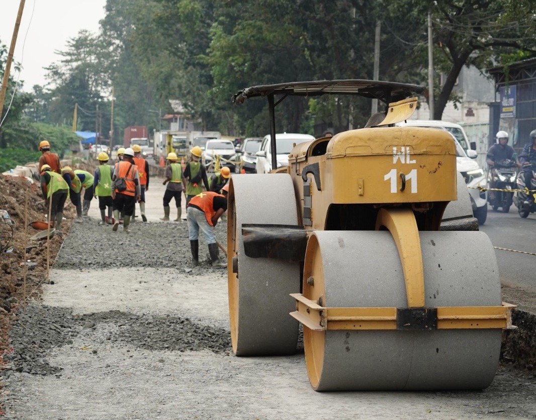 upaya-atasi-kemacetan-pemkot-tangerang-pastikan-pelebaran-jalan-lio-baru-hampir-rampung