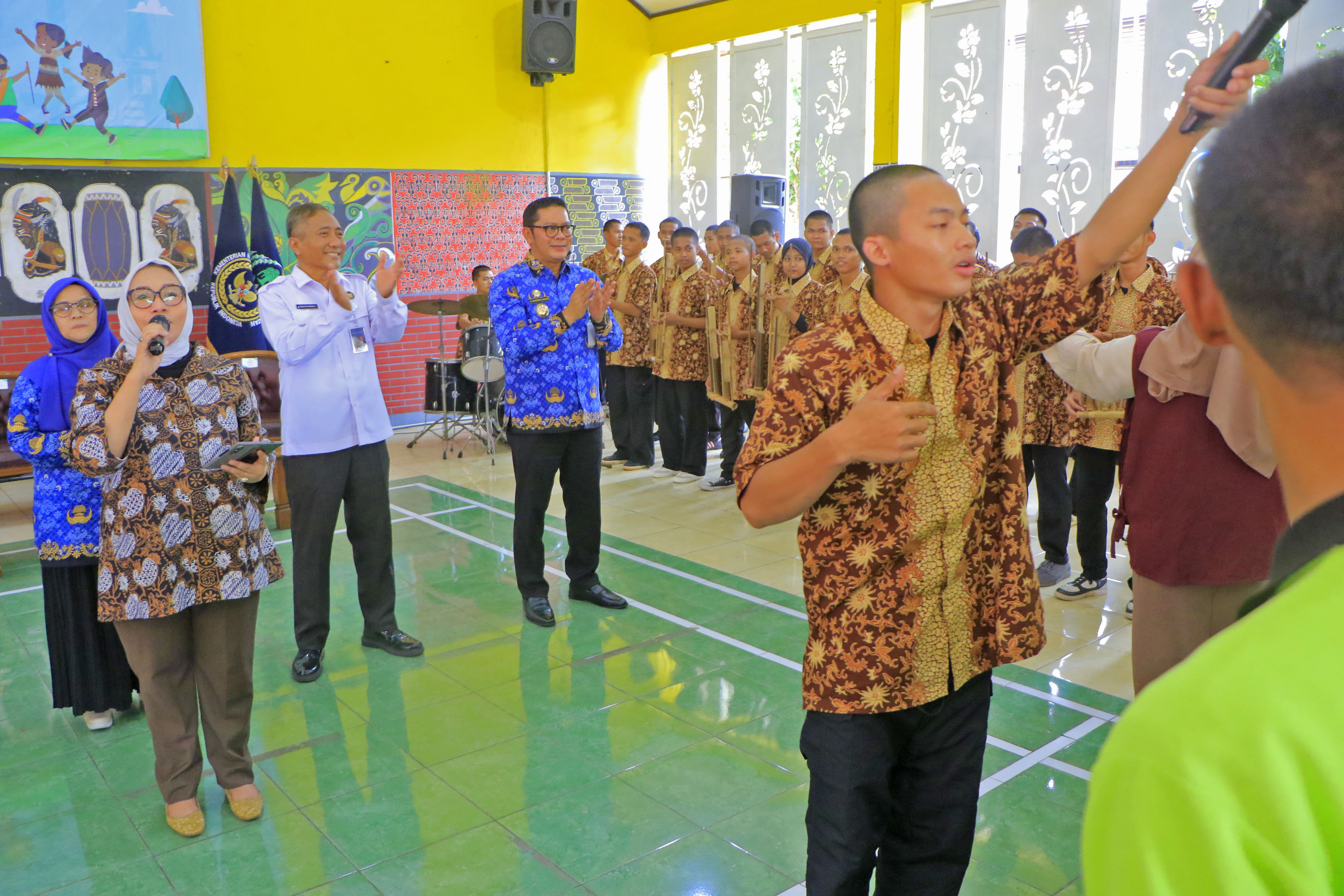 jelajah-sapa-sambut-han-2025-anak-binaan-lpka-tangerang-disapa-menteri-dan-wakil-wali-kota