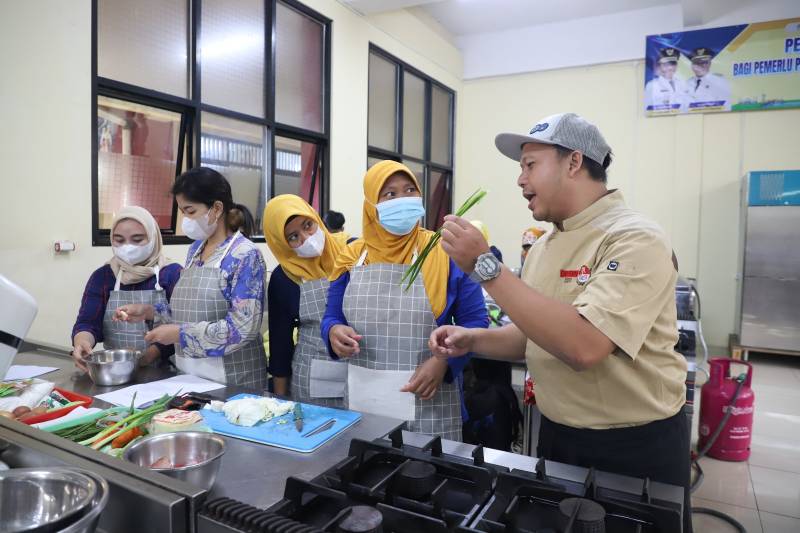 kurangi-ketergantungan-bansos-pemkot-tangerang-miliki-sederet-pelatihan-keterampilan