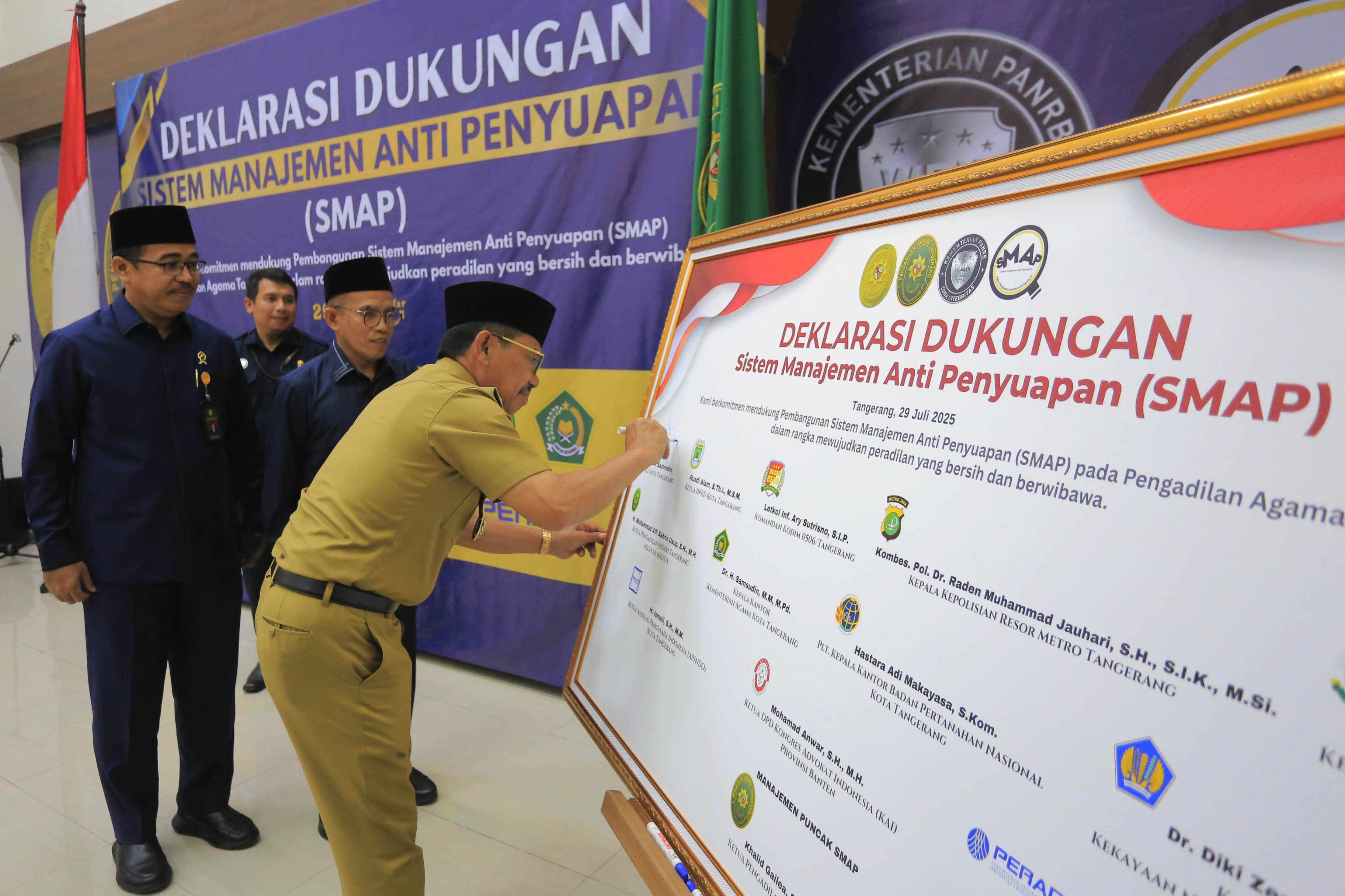hadiri-deklarasi-dukungan-sistem-manajemen-anti-penyuapan-sachrudin-ini-harus-jadi-aksi-nyata-bukan-sekadar-seremoni