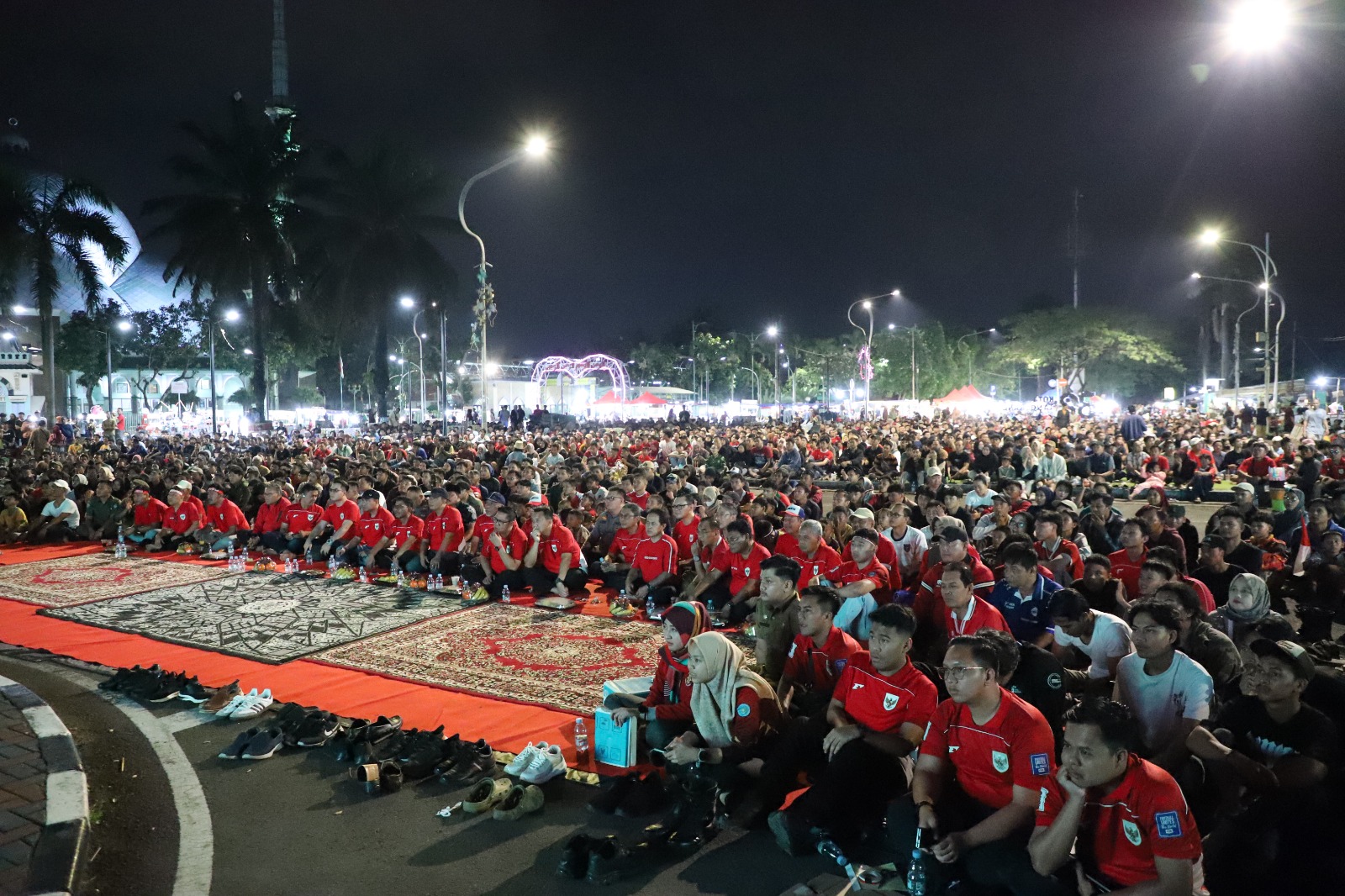 kemeriahan-nobar-final-aff-u-23-di-taman-elektrik-kota-tangerang