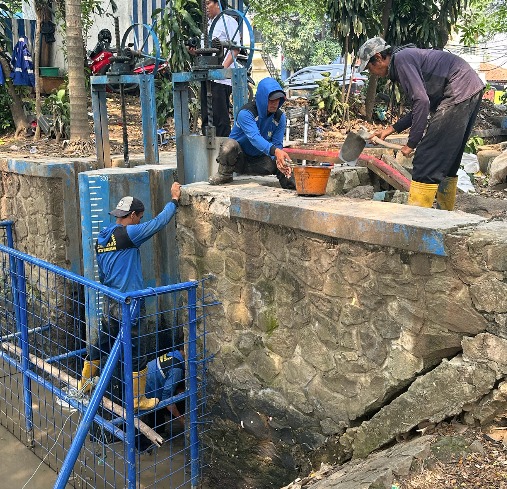 tingkatkan-infrastruktur-pengendali-banjir-pemkot-tangerang-perbaiki-pintu-air-btt-0