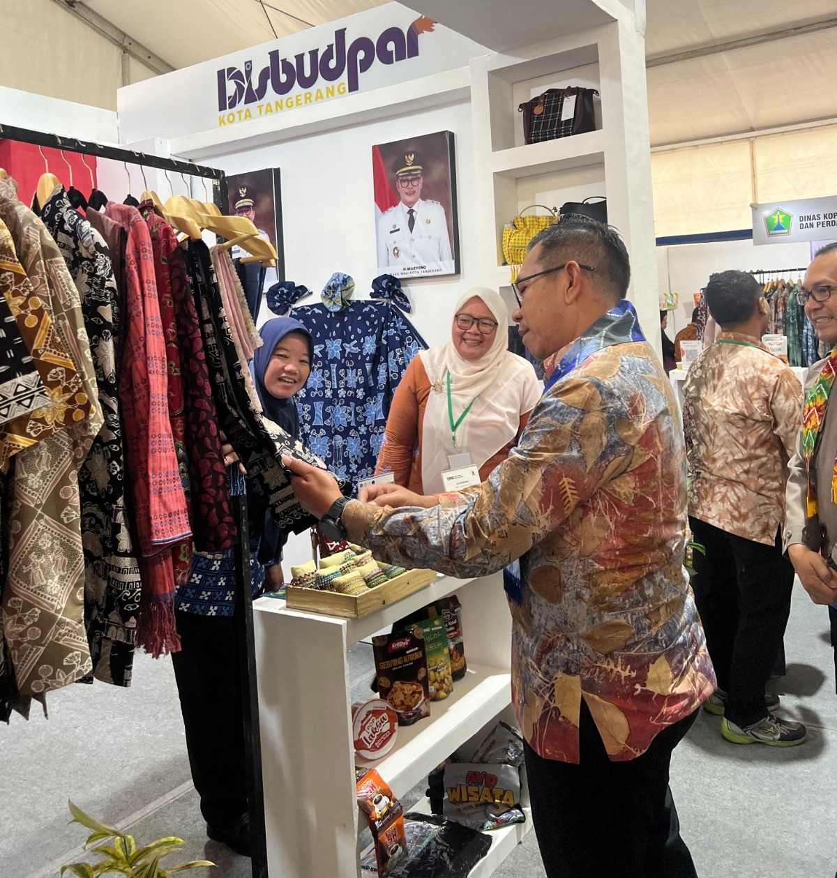 kolaborasi-lintas-daerah-disbudpar-kota-tangerang-gaungkan-ekonomi-kreatif-di-kota-batu