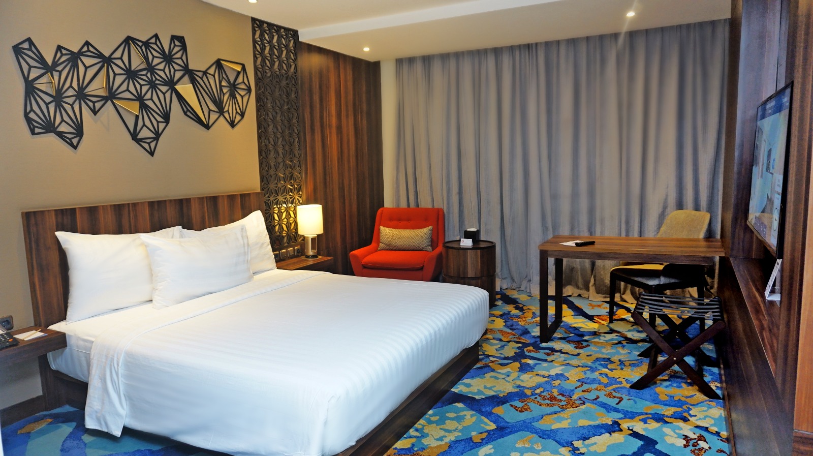 IMG-sambut-kemeriahan-hut-ke-80-republik-indonesia-di-grand-soll-marina-hotel-kota-tangerang