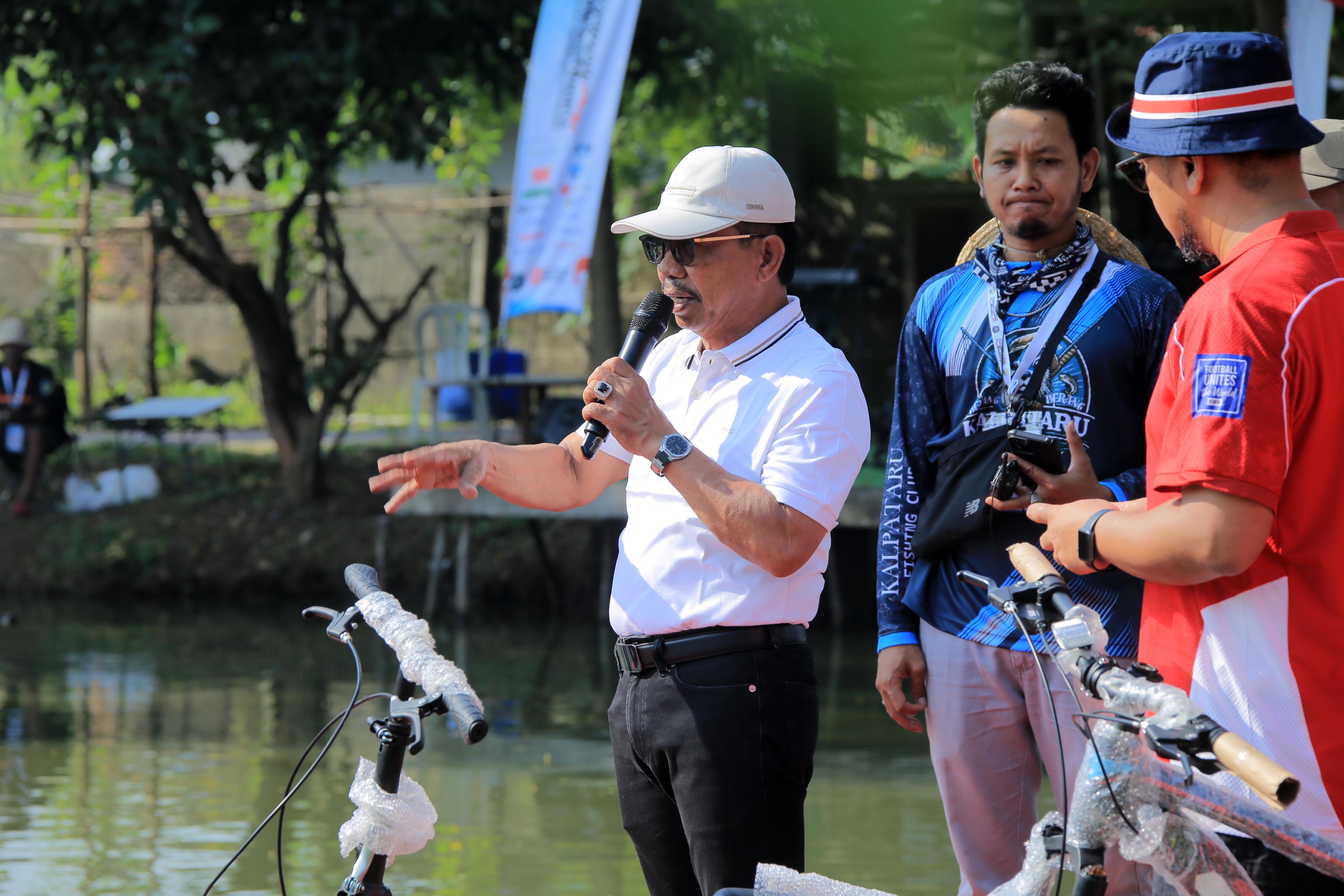 buka-turnamen-mancing-sachrudin-terus-jaga-kebersihan-lingkungan-dan-gotong-royong