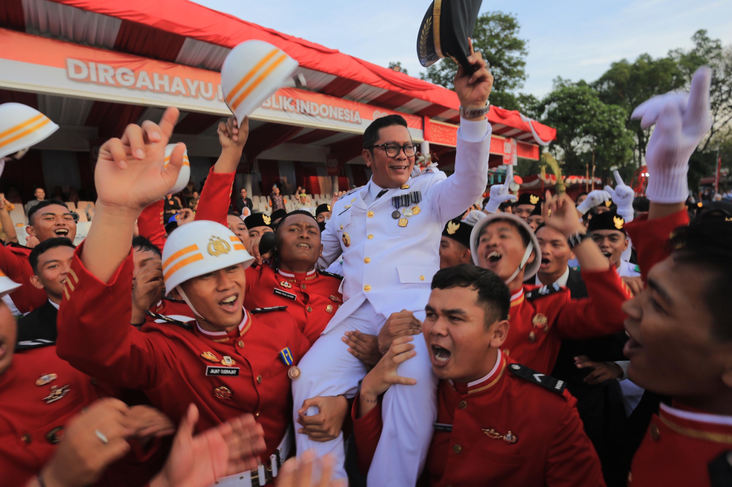 penurunan-bendera-jadi-momentum-maryono-ajak-pemuda-isi-kemerdekaan-dengan-karya