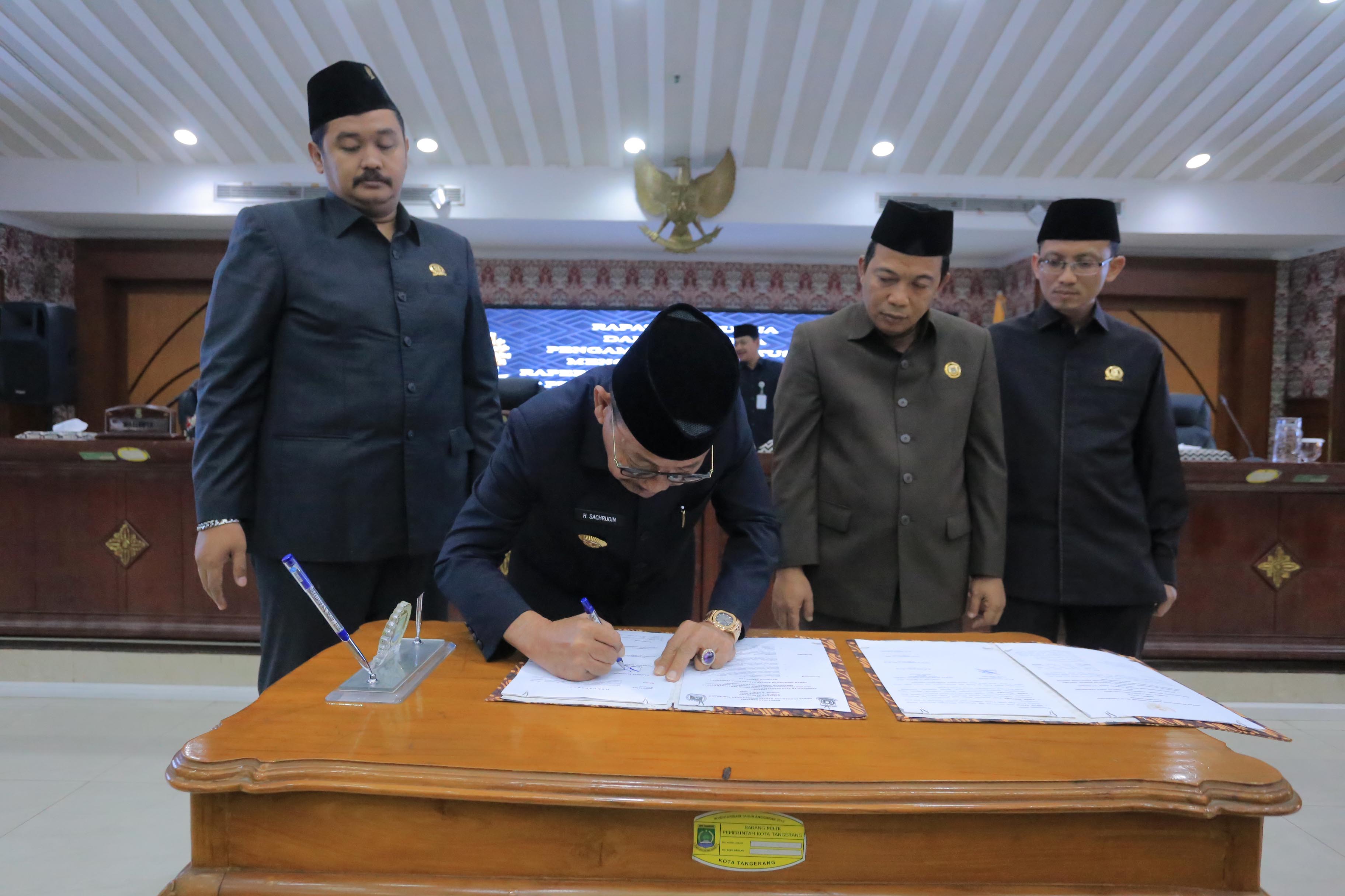 raperda-perubahan-apbd-disetujui-dprd-sachrudin-bukti-komitmen-bersama-bangun-kota-tangerang
