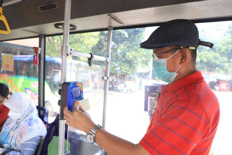 bus-tayo-kota-tangerang-tidak-menerima-pembayaran-tunai-ini-metode-pembayarannya