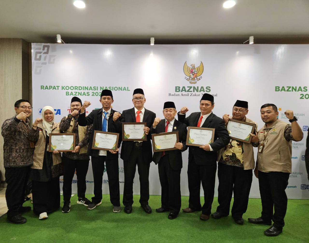 baznas-kota-tangerang-sukses-borong-tujuh-penghargaan-bergengsi-di-kancah-nasional